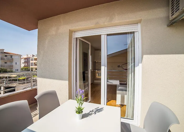 Olive Apartment