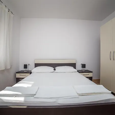 Olive Apartament Makarska
