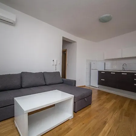 Olive Apartament Makarska