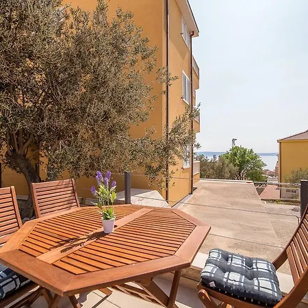 Olive Apartament Makarska